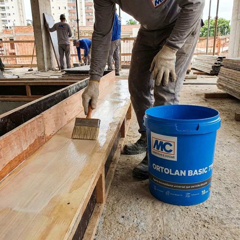 Desmoldante-Ortolan-Basic-719---18Kg-S18246